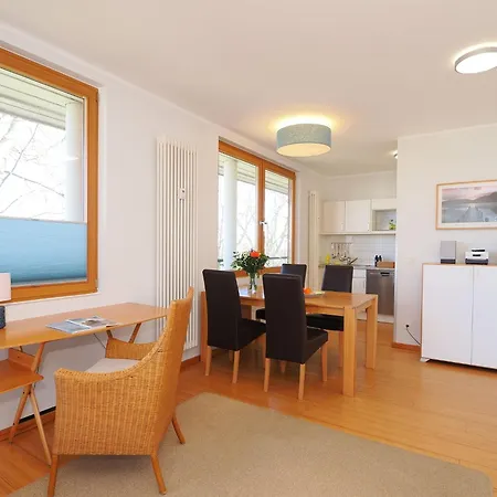 Apartment Kaiservillen - Mit 1 Schlafzimmer Und Balkon D232 *